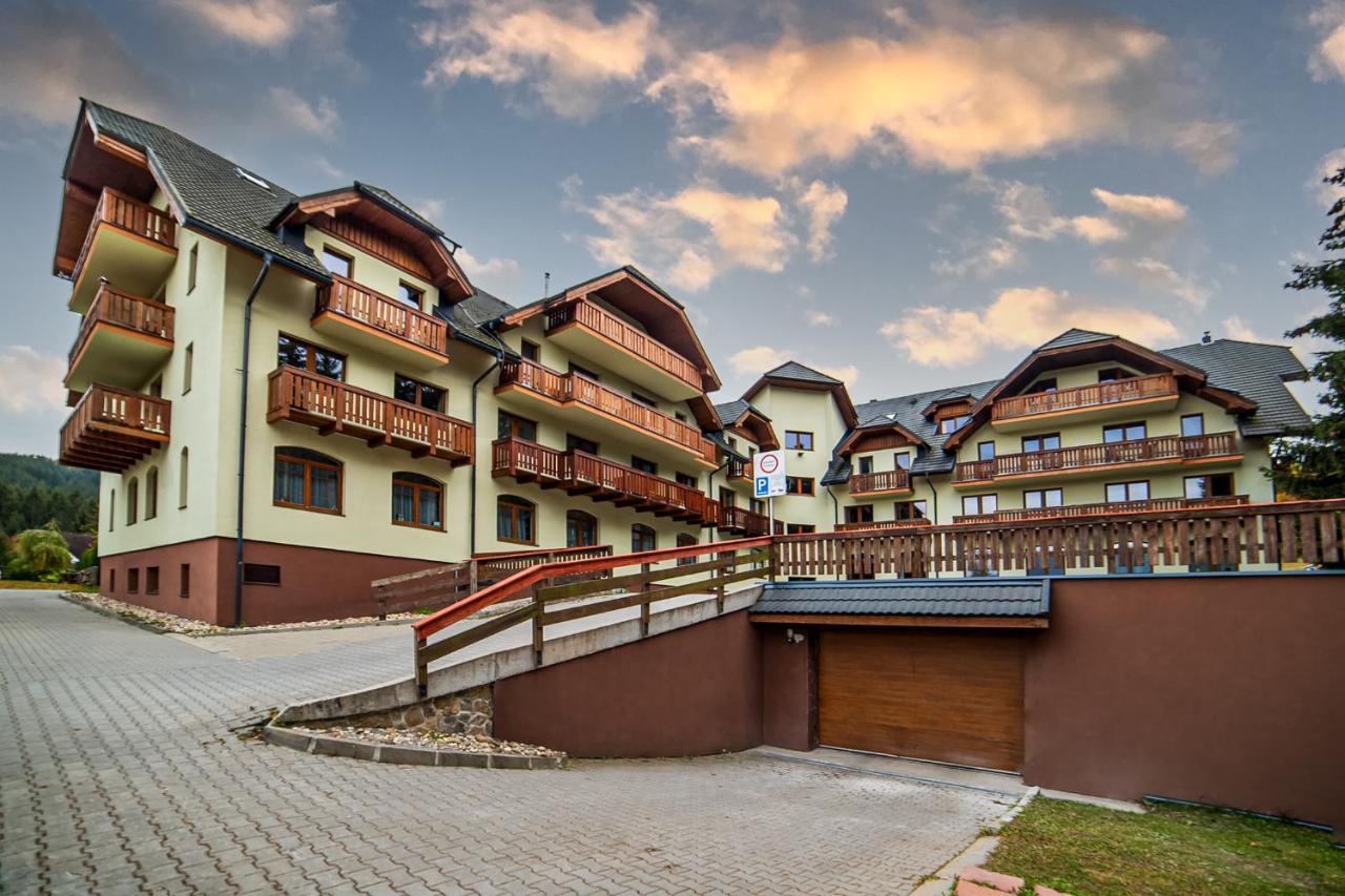 Apartman Tulanie 62 Kamzik Donovaly 2 Izbovy Mezonet Deluxe Parkovanie V Podzemnej Garazi Zdarma 외부 사진